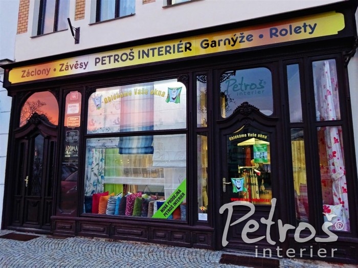 CHCETE MÍT NOVÉ ZÁCLONY A ZÁVĚSY DO VÁNOC? PAK JE NEJVYŠŠÍ ČAS!