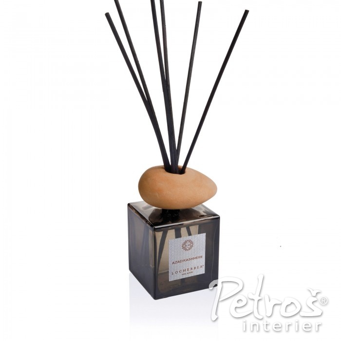 VÍČKO VE TVARU OBLÁZKU ve variantě teracotta.